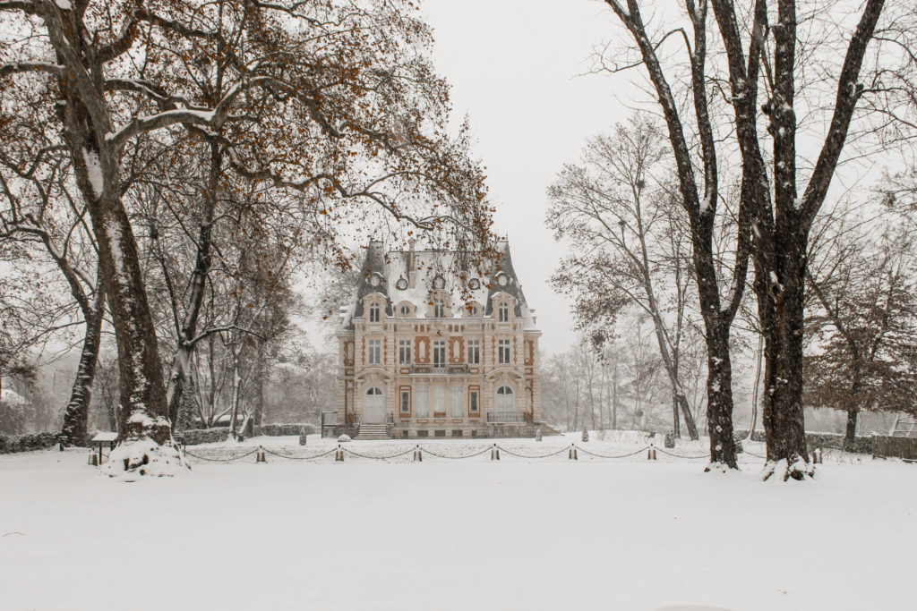 photographie_illustration_de_patrimoine_anne_létondot_valdoise_tourisme_monuments_historique_lisleadam_95-_sous_la_neige_hiver_chateau_conti