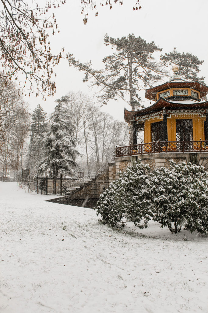photographie_illustration_de_patrimoine_anne_létondot_valdoise_tourisme_monuments_historique_lisleadam_95-_sous_la_neige_hiver_pavillon_chinois