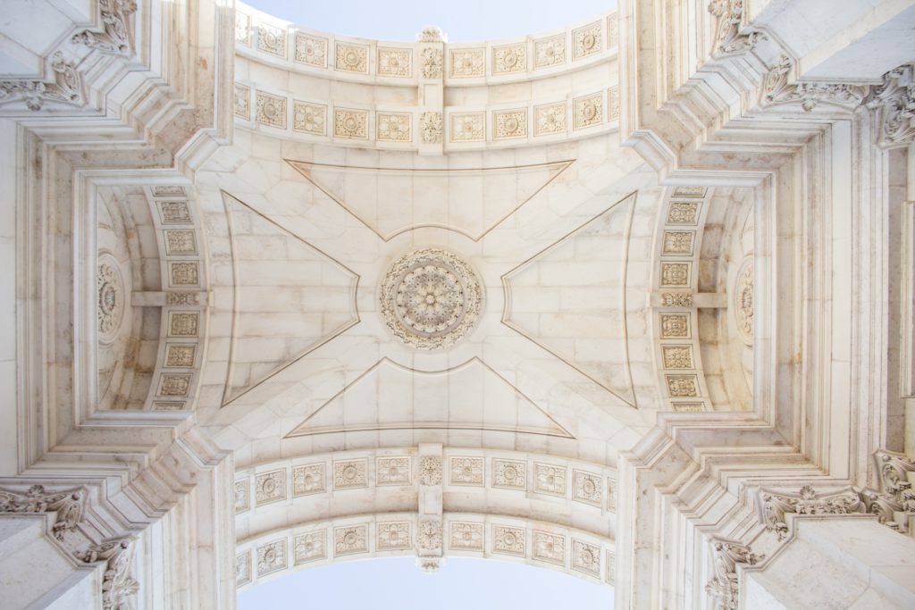Tourisme quelles leçons positives tirons-nous du covid illustration de patrimoine monuments