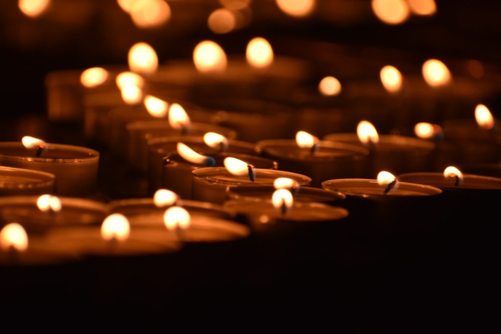 illustration_patrimoine_expérience_monument_visite_nocturne_concert_candlelight