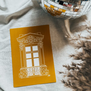 Illustration de Patrimoine Collection Jolies Fenetres colorées_jaune_soleil